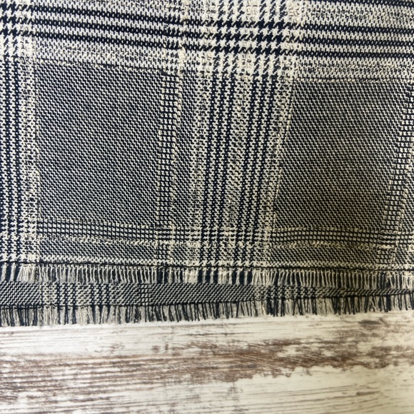 Urban outfitters gray plaid snap front mini skirt EUC SZ large school girl - Picture 3 of 8